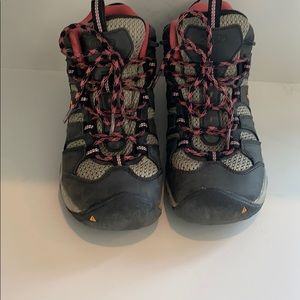 Keen hiking shoes